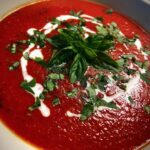 Cremige Tomaten-Basilikum-Suppe