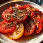 Tomatensalat mit Honig, Rauchsalz & Lavendel