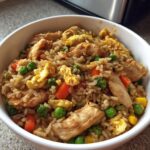Hühnchen gebratener Reis
