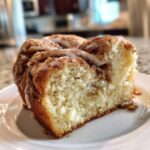 cinnamon roll cake