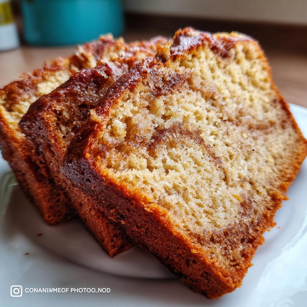 cinnamon roll banana bread